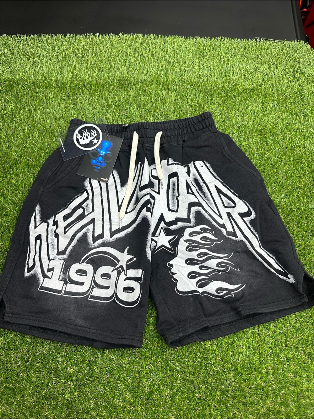 Black 'Hellbar 1996' Graphic Drawstring Men's Athletic Shorts
